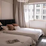 Molly Homestay - Nanjing East Road The Bund 3-Bedroom With Elevator Apartment