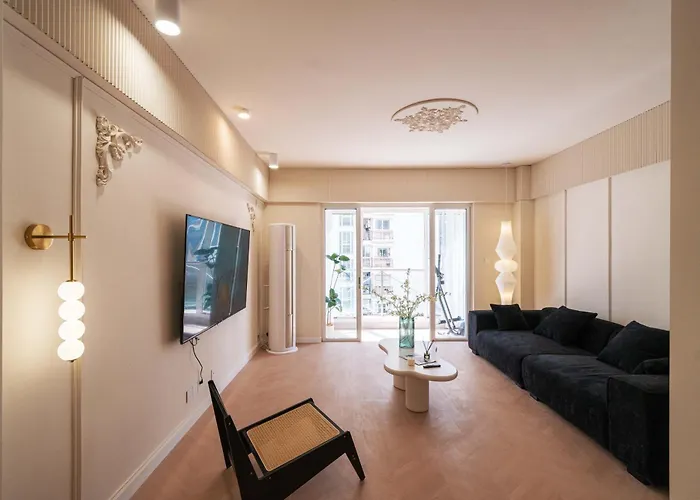 Molly Homestay - Nanjing East Road The Bund 3-Bedroom With Elevator Apartment