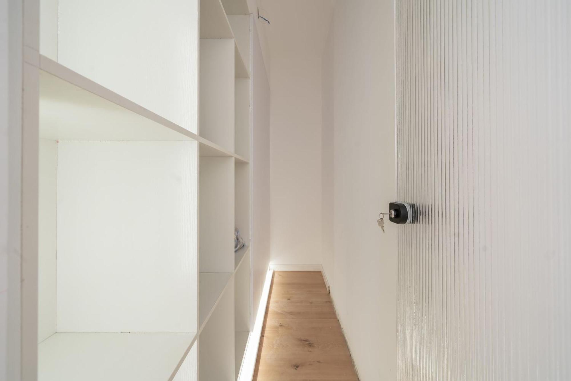Molly - Nanjing East Road The Bund 3-bedroom With Elevator Shanghai