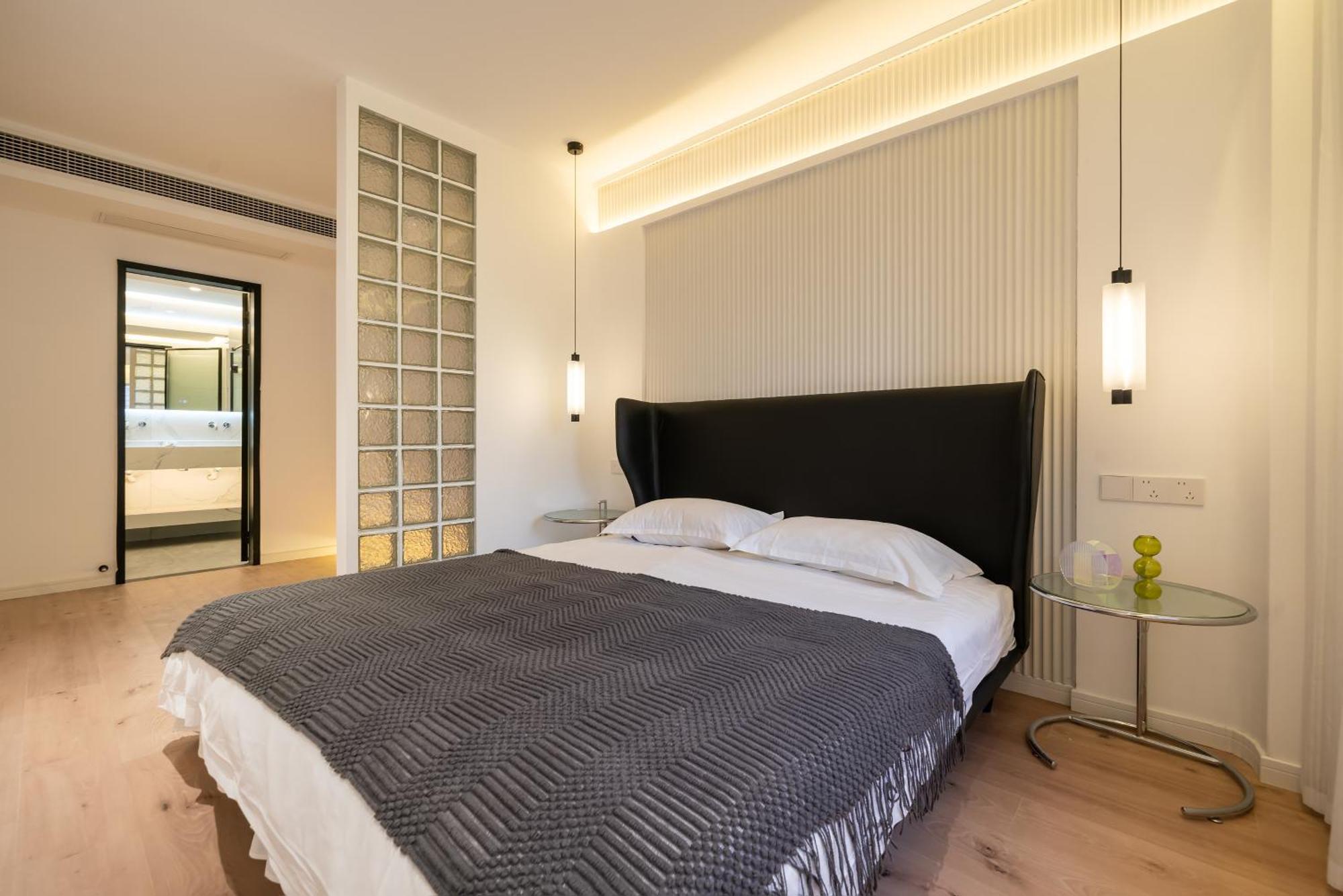 Molly - Nanjing East Road The Bund 3-bedroom With Elevator * Shanghai