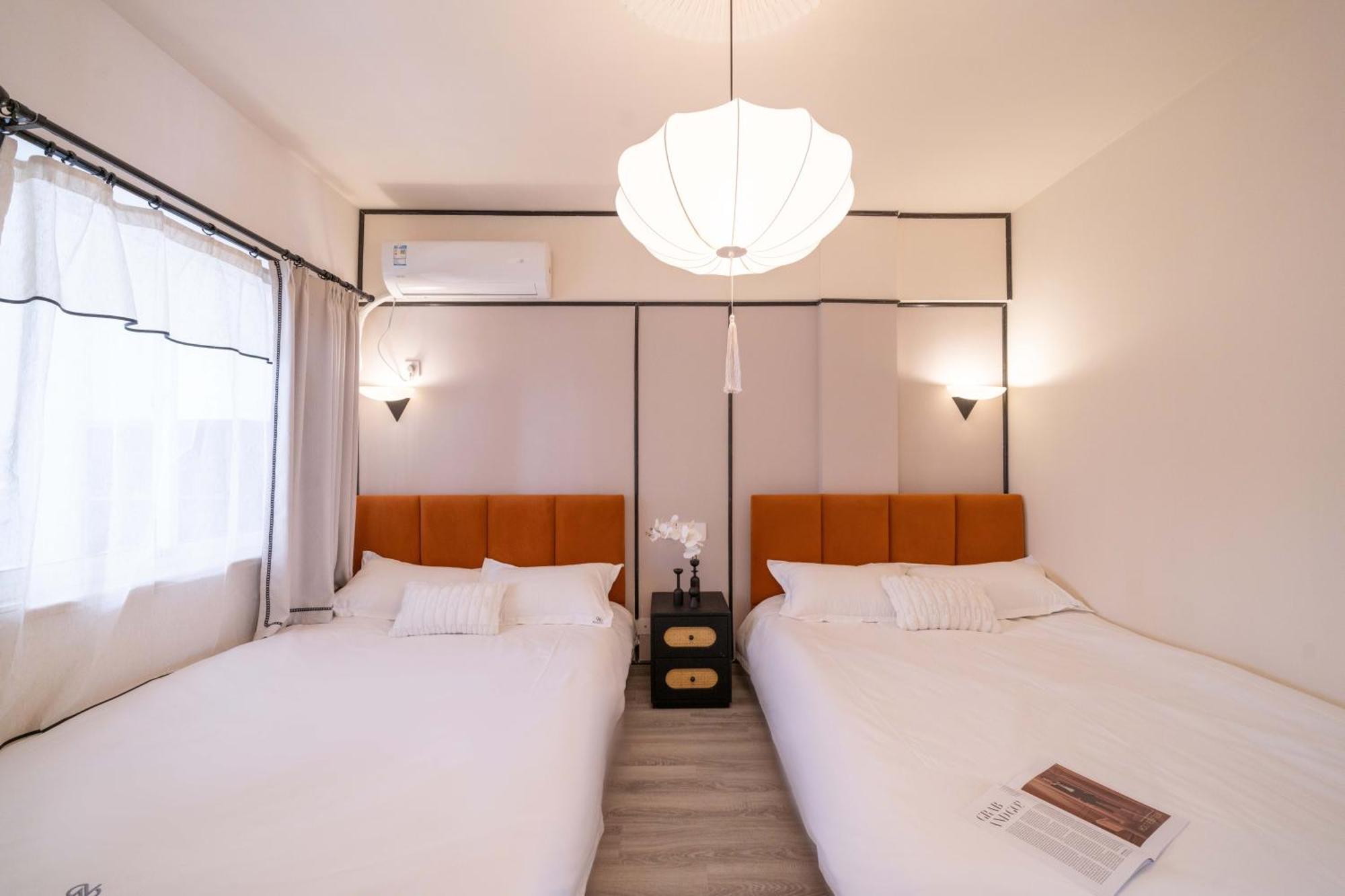 Molly - Nanjing East Road The Bund 3-bedroom With Elevator Shanghai